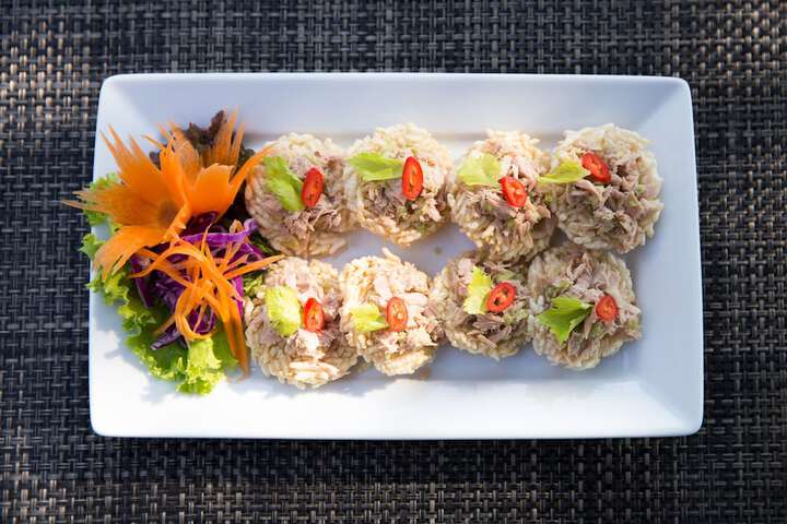 Dining 36 of 62