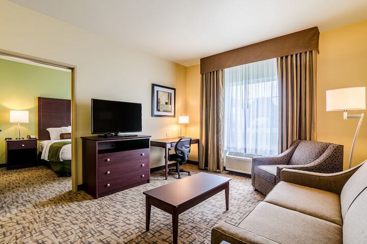 Double Accessible Queen Size Bed (2 of 5)