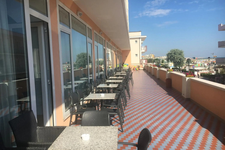 Terrace/Patio 8 of 19