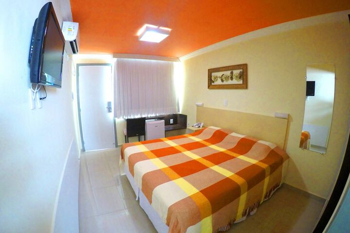 Room 14 of 75