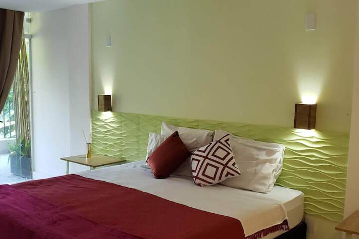 Room 15 of 32