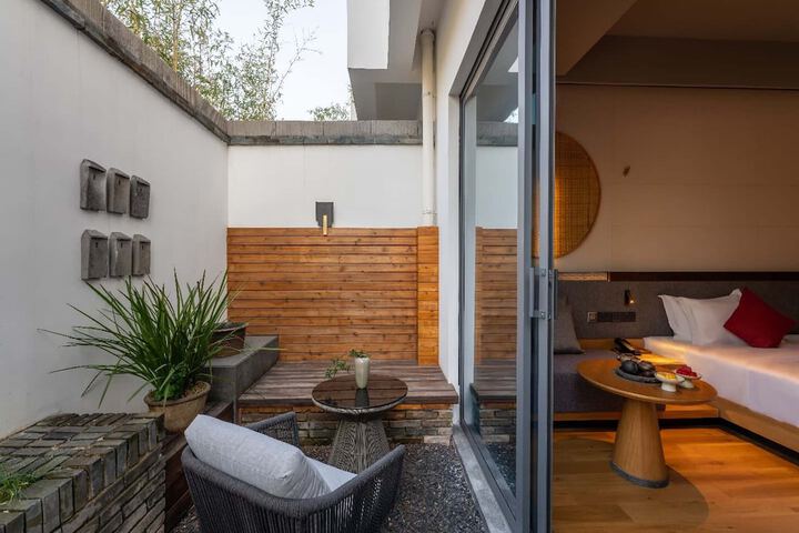 Terrace/Patio 48 of 127