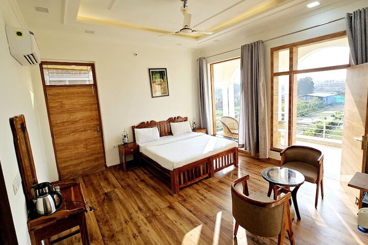 Room 8 of 36