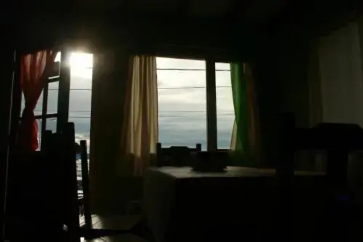 Room 6 of 19