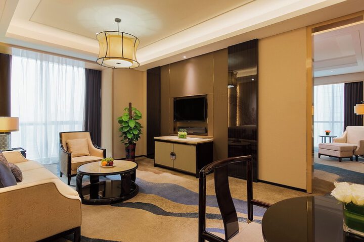 Room 9 of 30