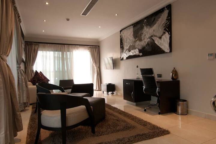 Room 17 of 37