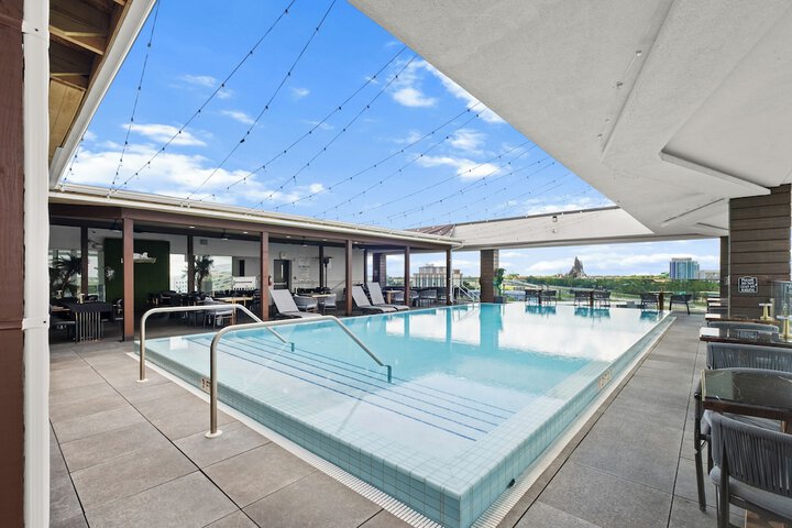 Rooftop pool