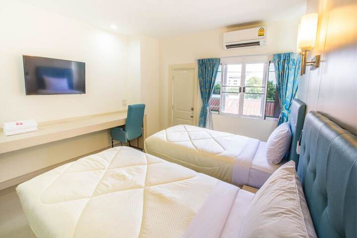 Room 6 of 29