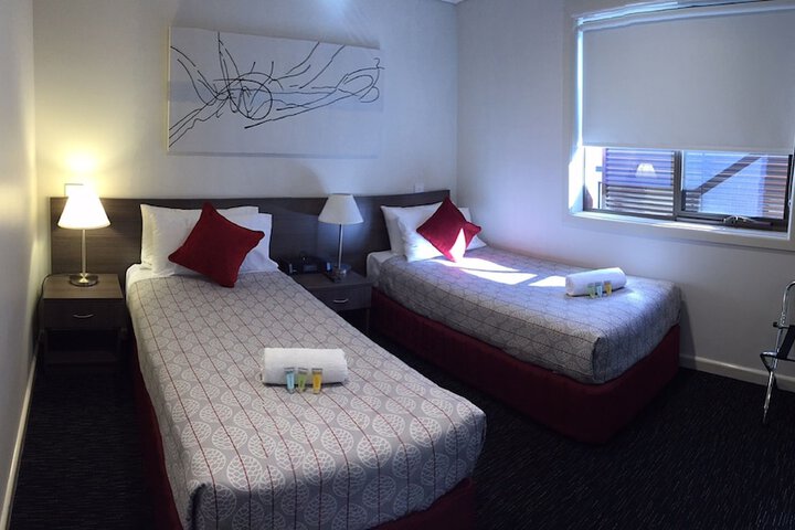Room 16 of 54