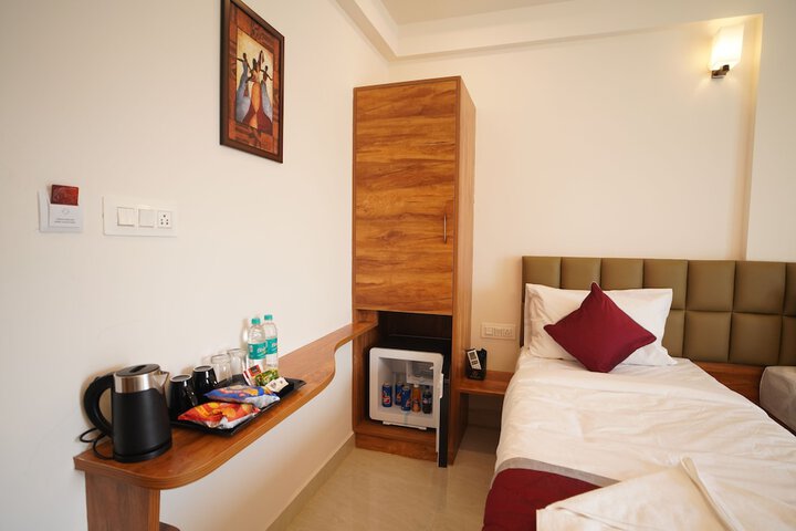 Room 18 of 31