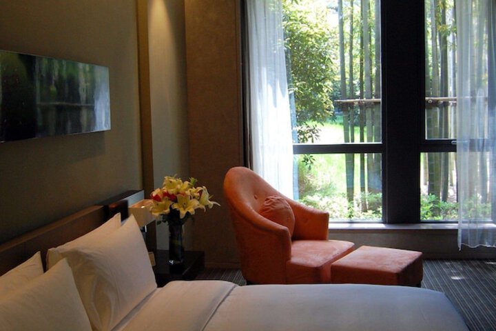 Room 49 of 106