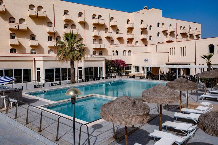 Hotel Pool