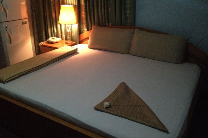 Room 6 of 20