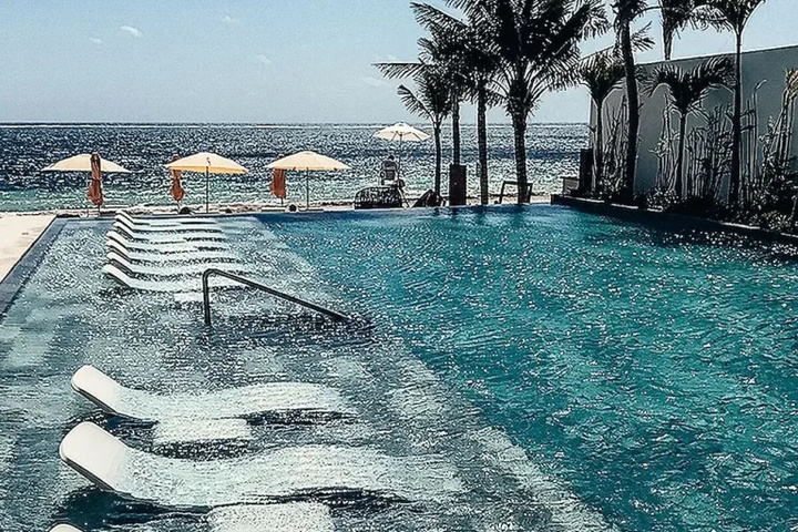 Pool 15 of 26