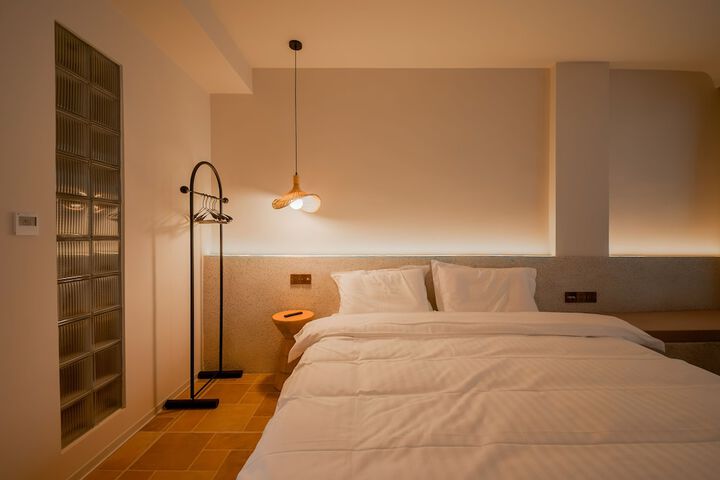 Room 21 of 62