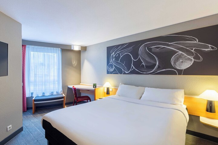 B & B Hotel Orléans Centre Foch in Orléans