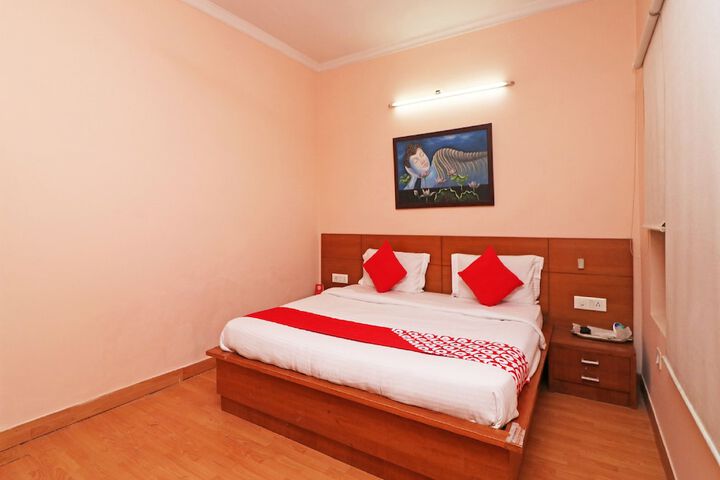 Room 7 of 20