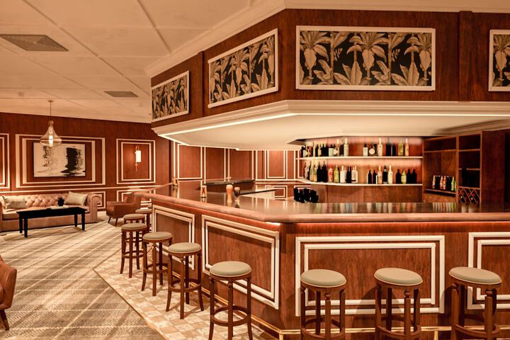 Lounge 180 of 199