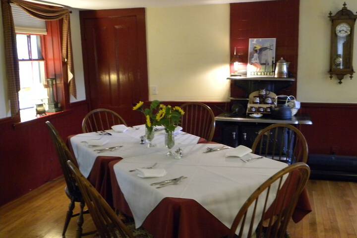 Breakfast/Coffee Service 96 of 121