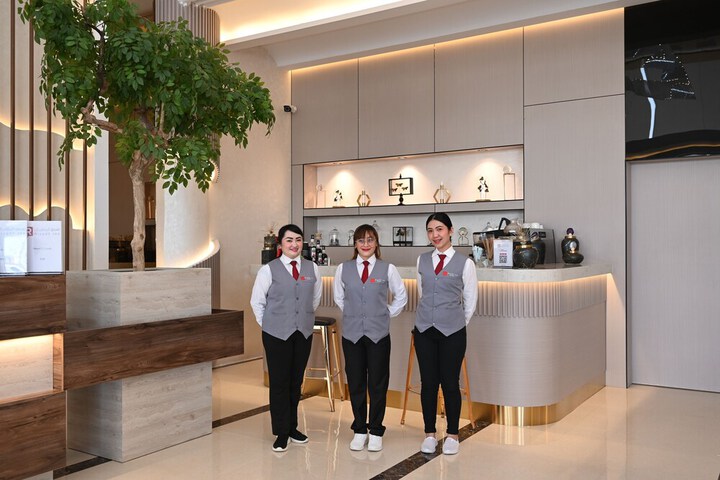 Hotel Interior 6 of 34