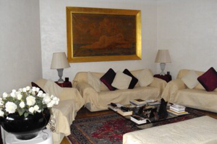 Room 25 of 26