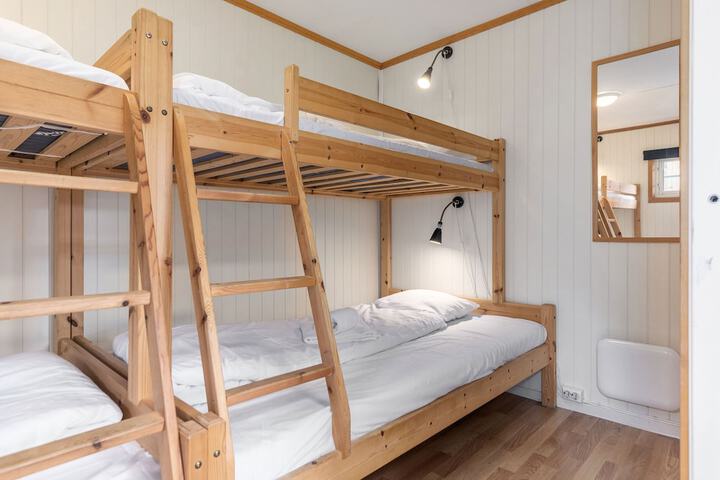 Room 4 of 45
