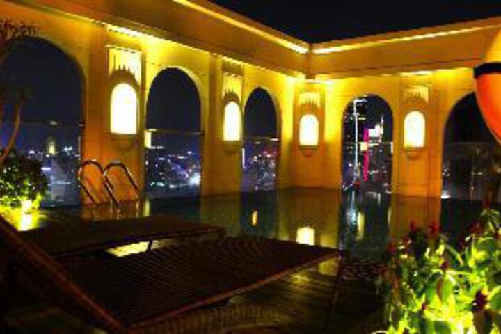 Diamond Luxury Bach Dang River
