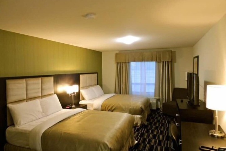 Room 8 of 29