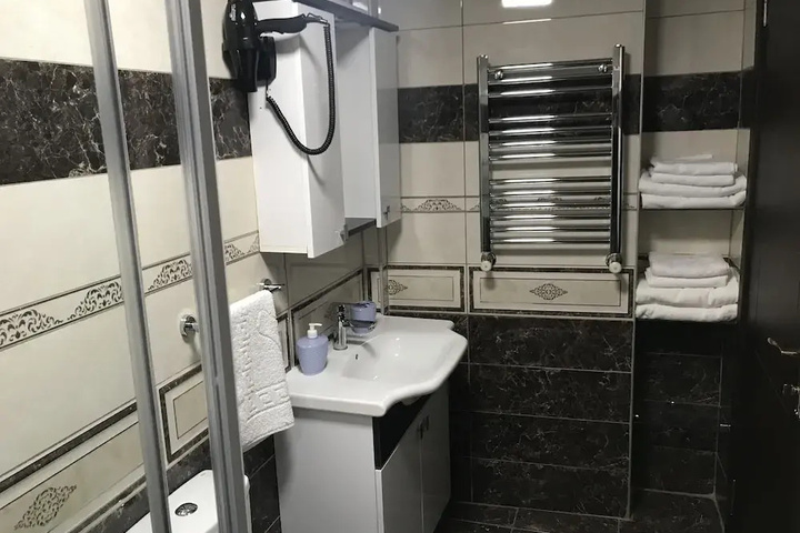 Room 18 of 21