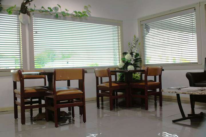 Breakfast/Coffee Service 31 of 38