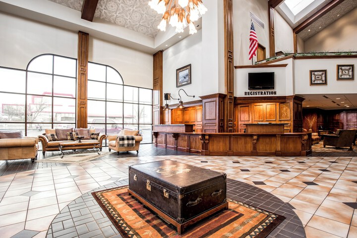 Lobby Entry