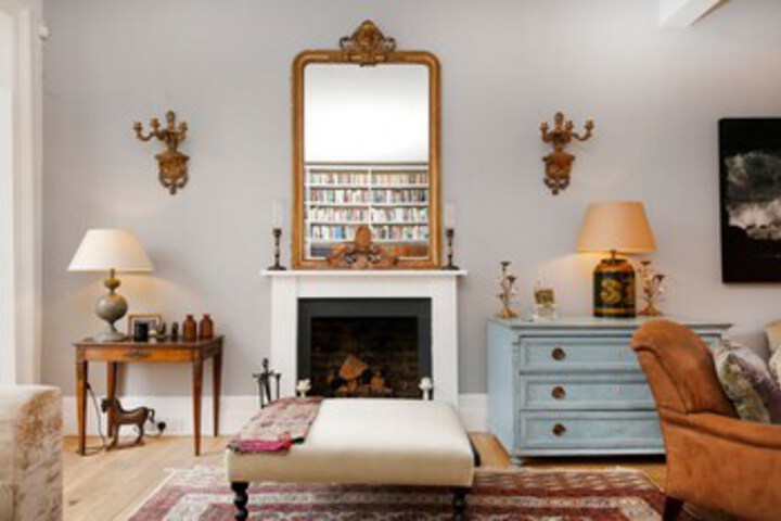 Room 16 of 28