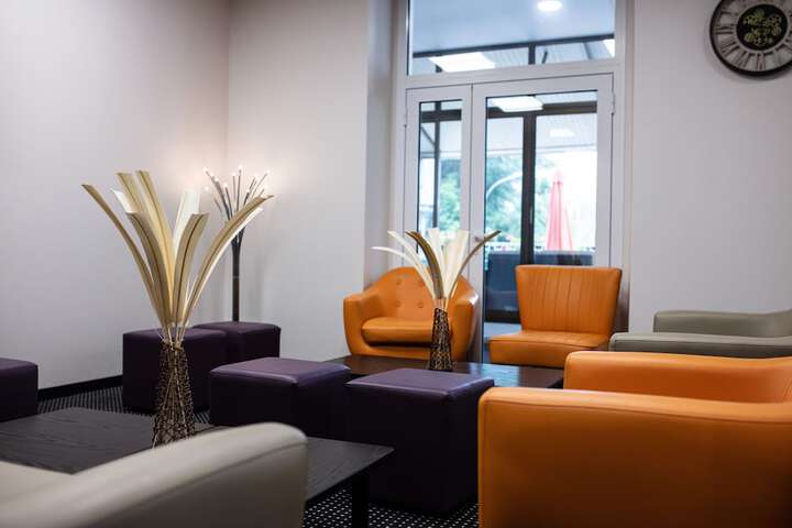 Entrance & Lobby