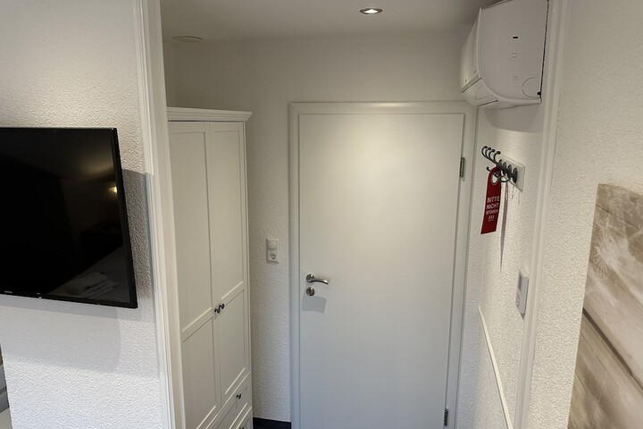 Room 41 of 109