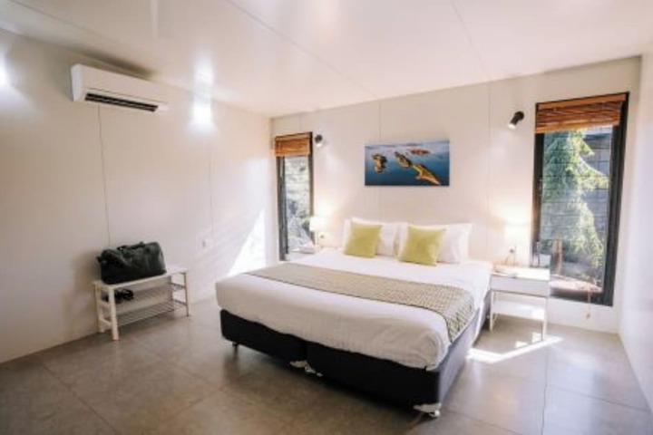 Room 4 of 42