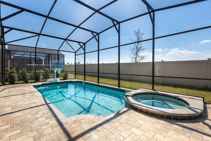 Pool 15 of 27