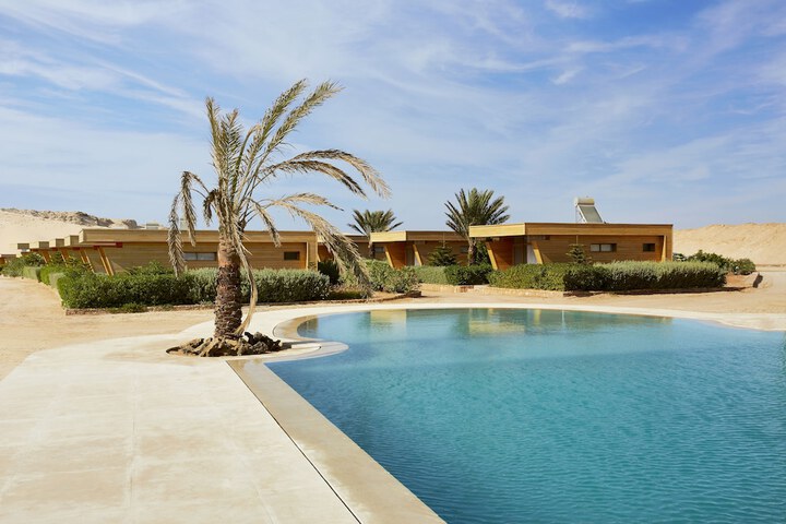 Pool 82 of 149