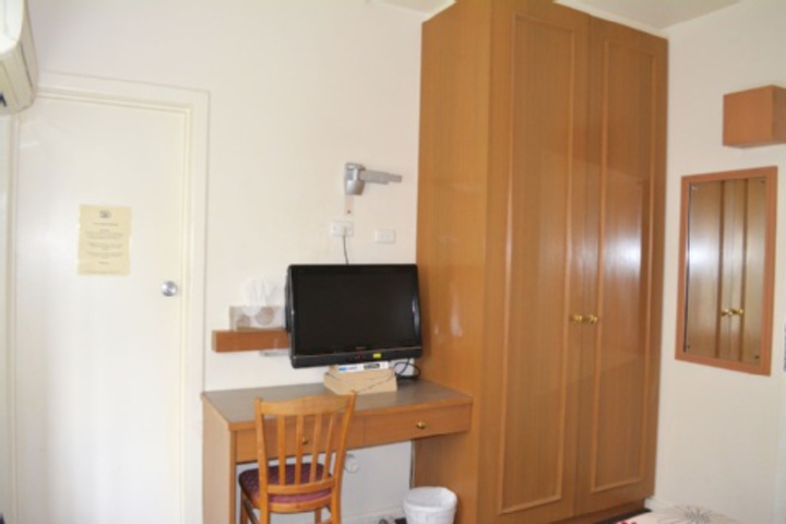 Room 96 of 768