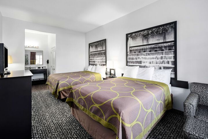 Room 20 of 38