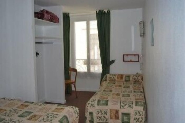 Room 14 of 35