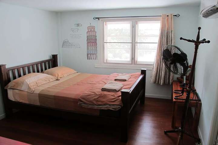 Room 6 of 54