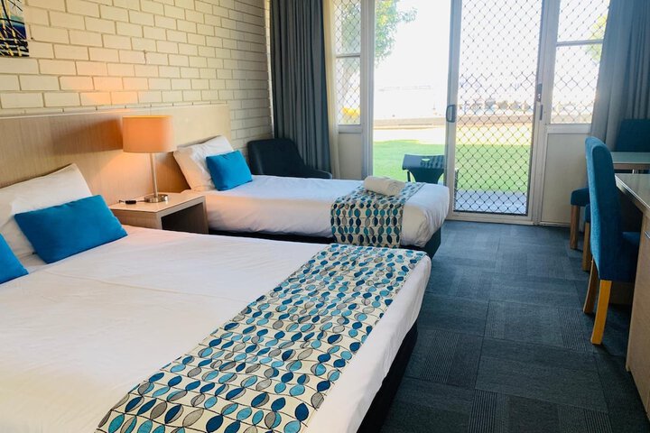Room 21 of 53