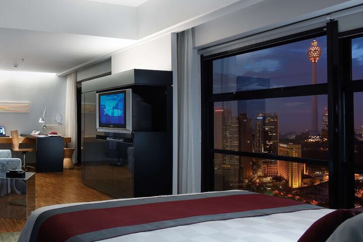 Room 28 of 75