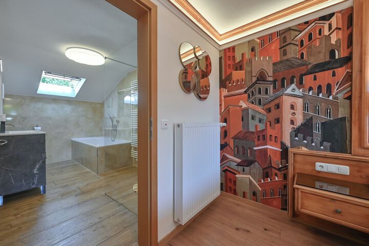 Room 97 of 124