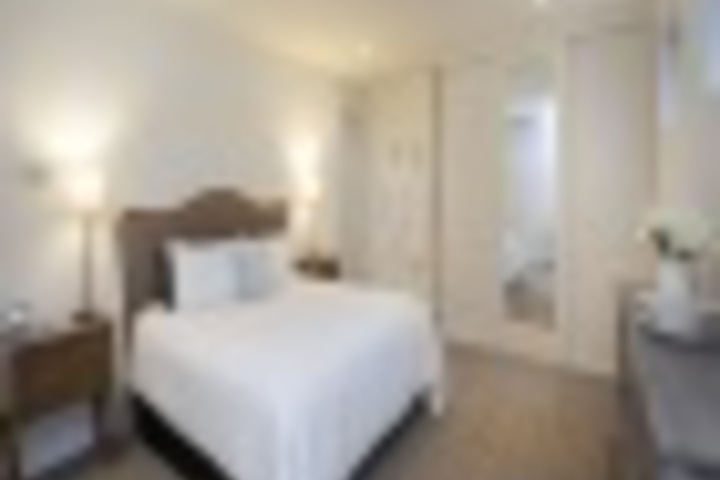 Room 15 of 228