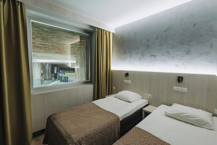 Room 20 of 79