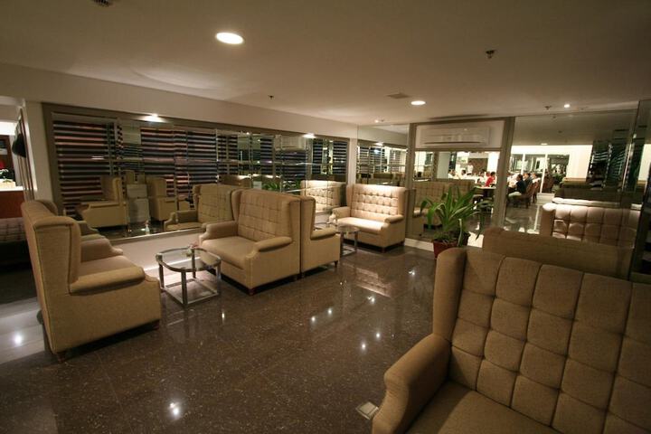 Guest Lobby