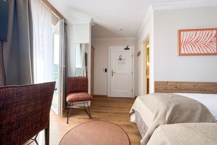 Room 32 of 207