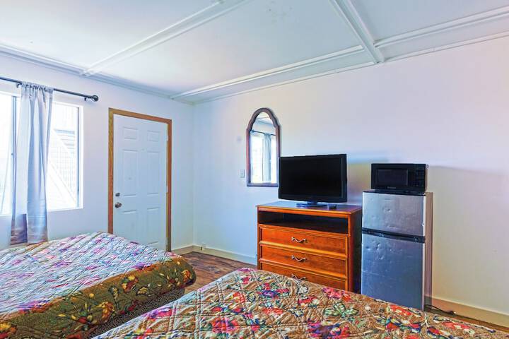 Room 8 of 36
