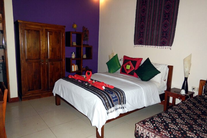 Room 6 of 87